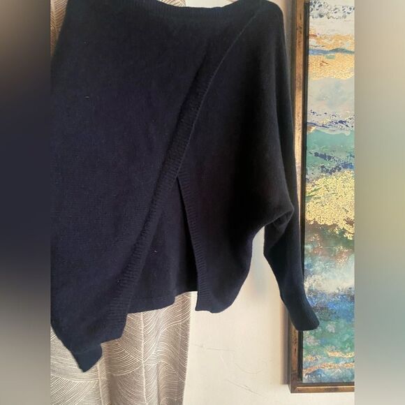 Nordstrom Collection Women 100% Cashmere Pullover Sweater Navy Blue Size Small - Picture 2 of 12